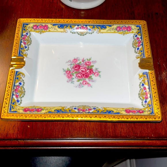 imperia Limoges Accents Imperial Limoges Porcelain Cigar Ashtray 22k Gold Gilt Imperia